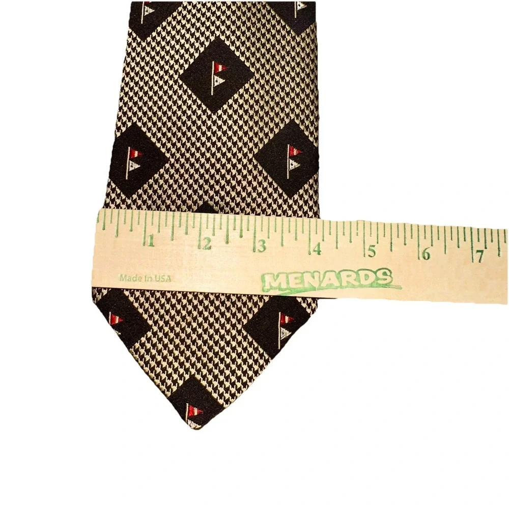 Vintage 70's JCPenney Golf Neck Tie‎ Classic Brown Houndstooth Polyester 4